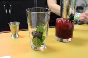 3 reasons why bartending is a great job