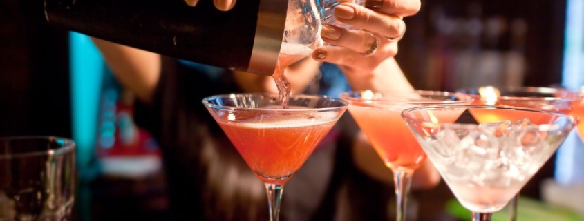 Image of mocktails for Dry January for National Bartending School. Freepik